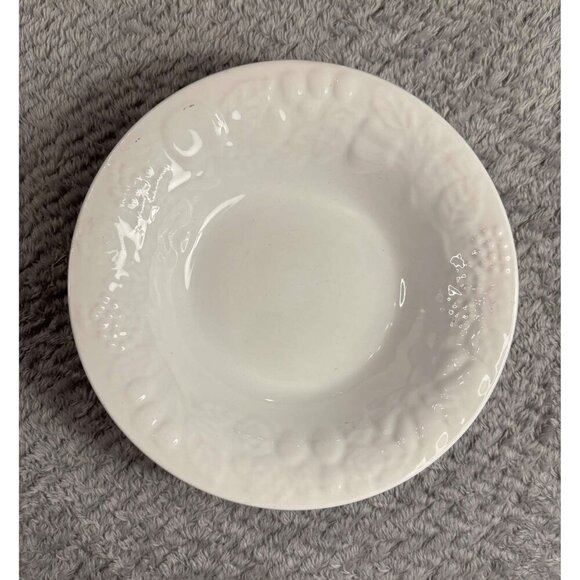 Gibson White Embossed Fruit Design Porcelain Dinner Plates & Soup Bowl Set - Picture 10 of 11